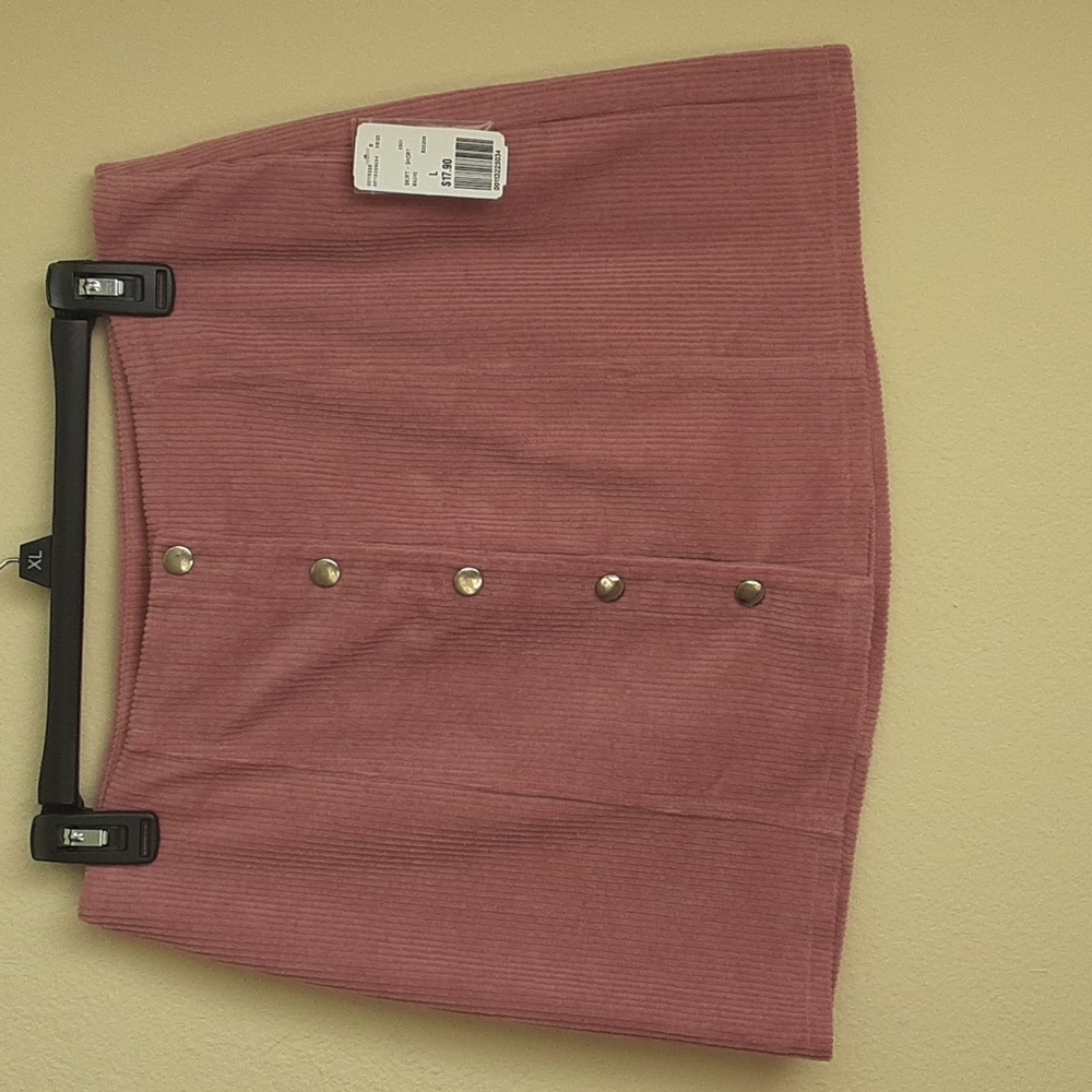 *NWT* Forever 21 Mauve Cord Mini Skirt-Size L